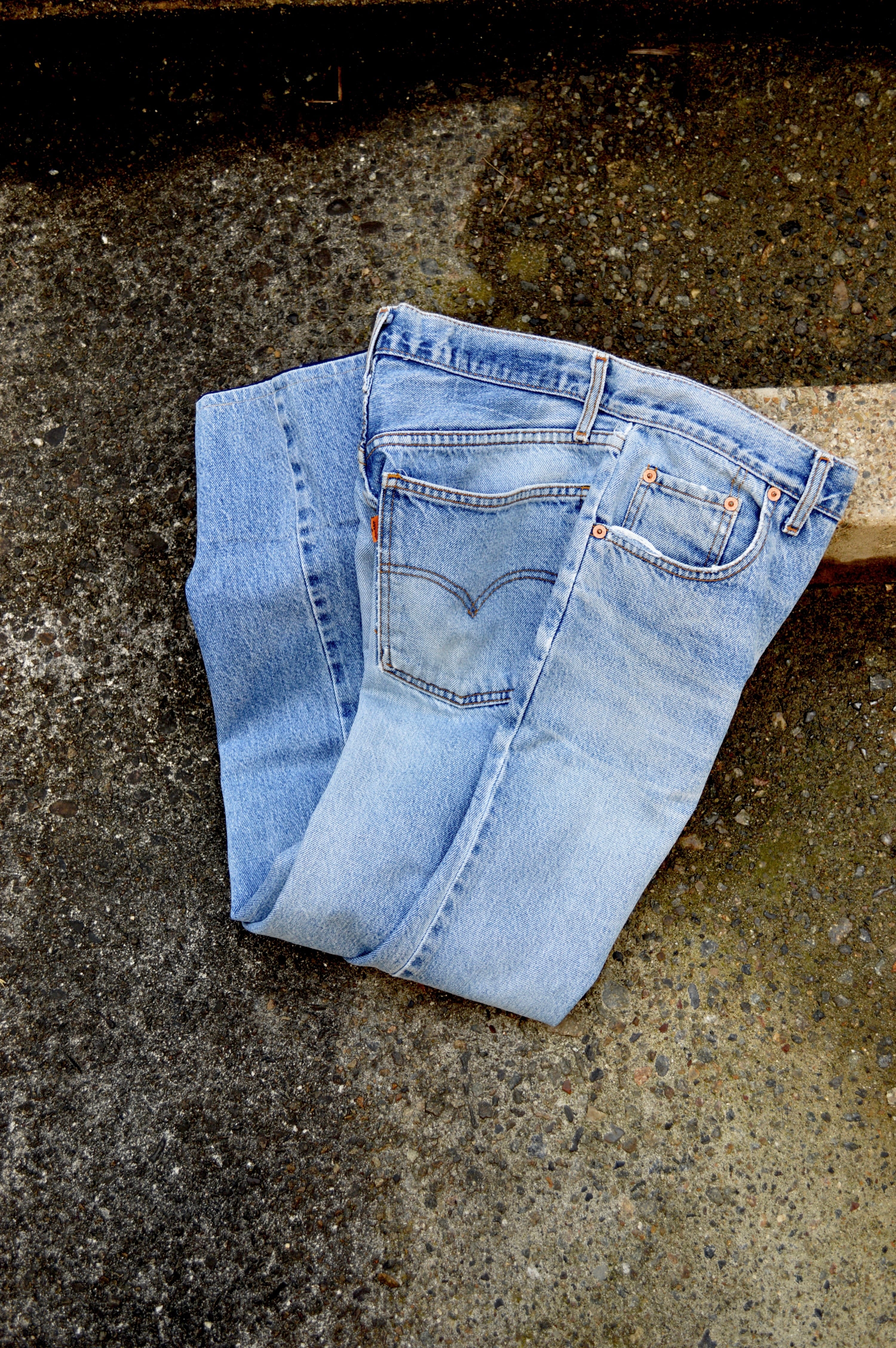 Levi's EURO 80s Orange tab 630 Made in Hungary slim straight