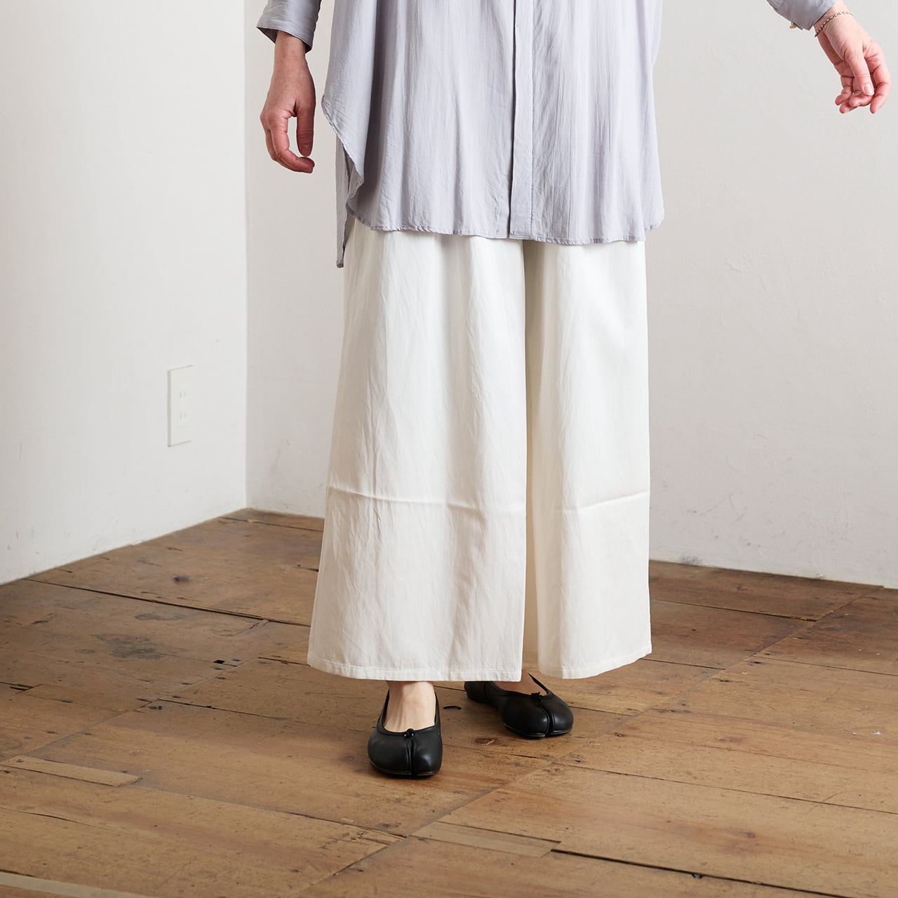 suzuki takayuki スズキタカユキ gathered pants Ⅰ off white suzuki takayuki スズキタカユキ gathered pants Ⅰ off white