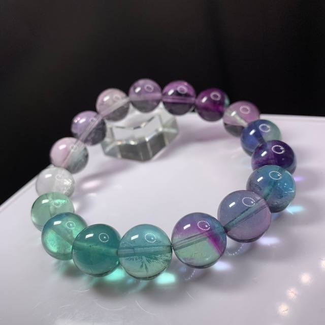 f04うる艶グラデーションフローライトブレスレット