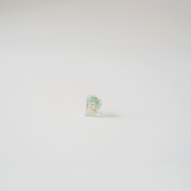 K10YG 天然石ピアス【Larimar 】