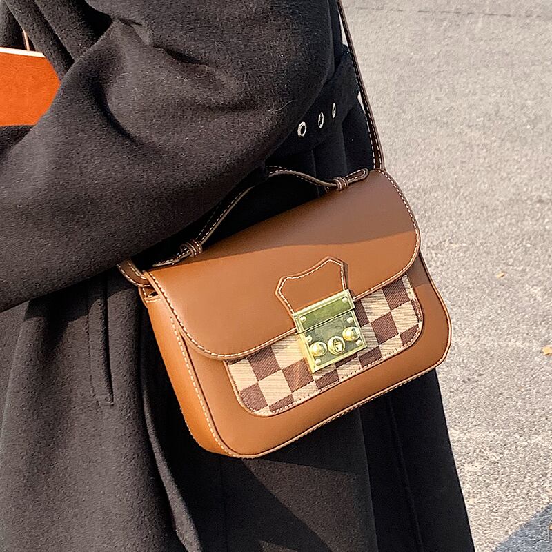 オータムウィンタースタンダードショルダーバッグ レトロ 秋物 冬物 スクウェア メッセンジャーバッグ 手作りハンドバック89924731879