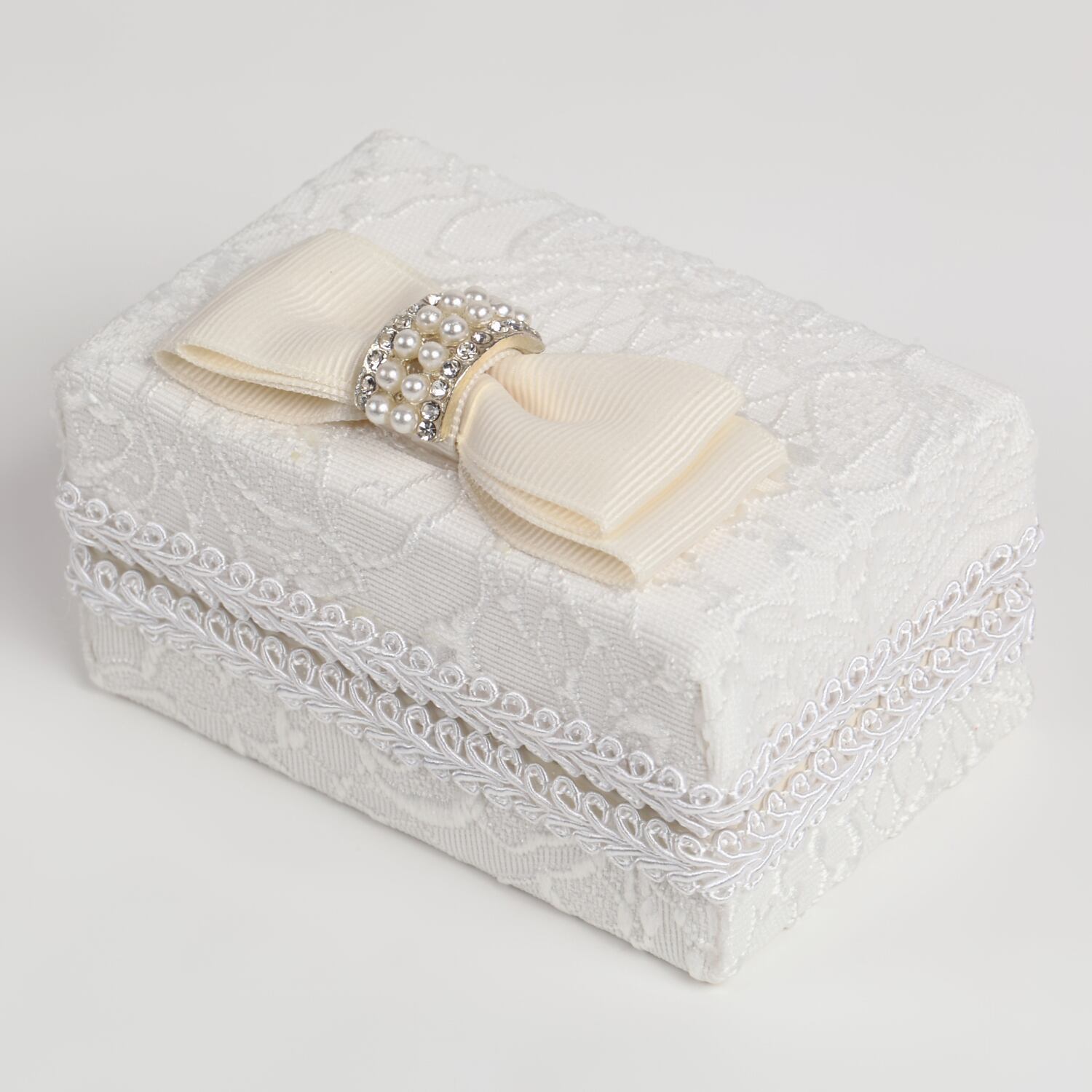 持ち運びが出来る 可愛いミニジュエリーケース