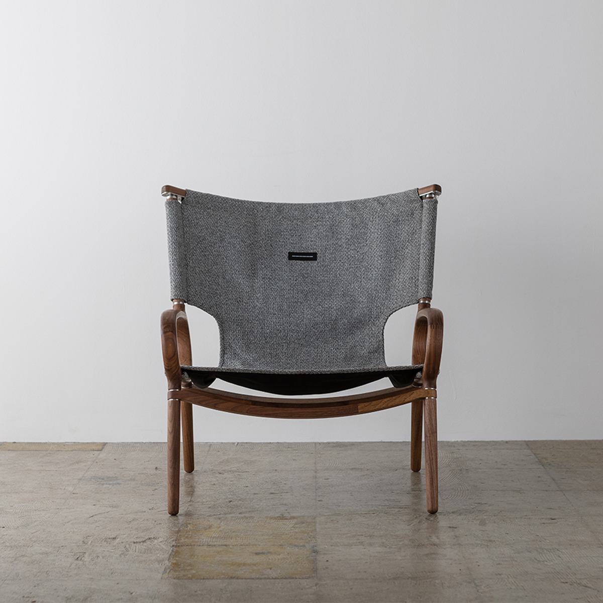 グランドチェア ウォルナット ファブリック グレー/ベージ Grand Chair 