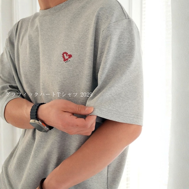 グラフィックハートTシャツ 2029