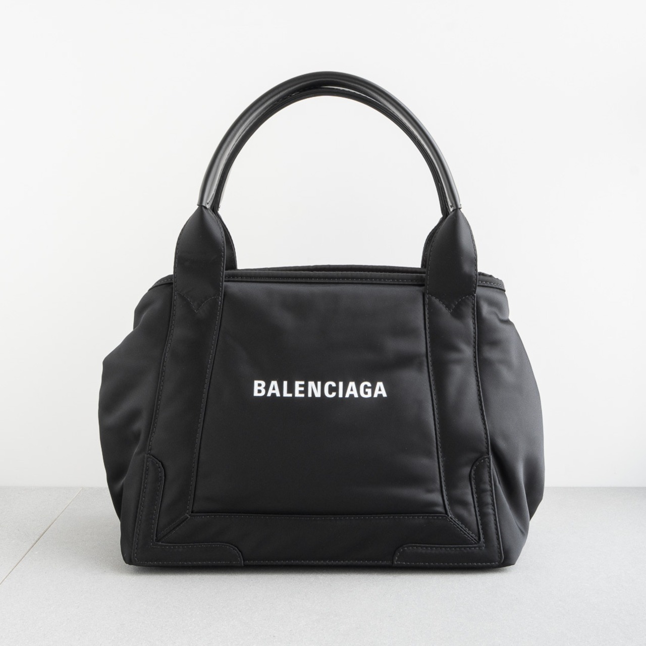 バレンシアガ ネイビーカバス スモール ナイロン ブラック レザー オレンジ