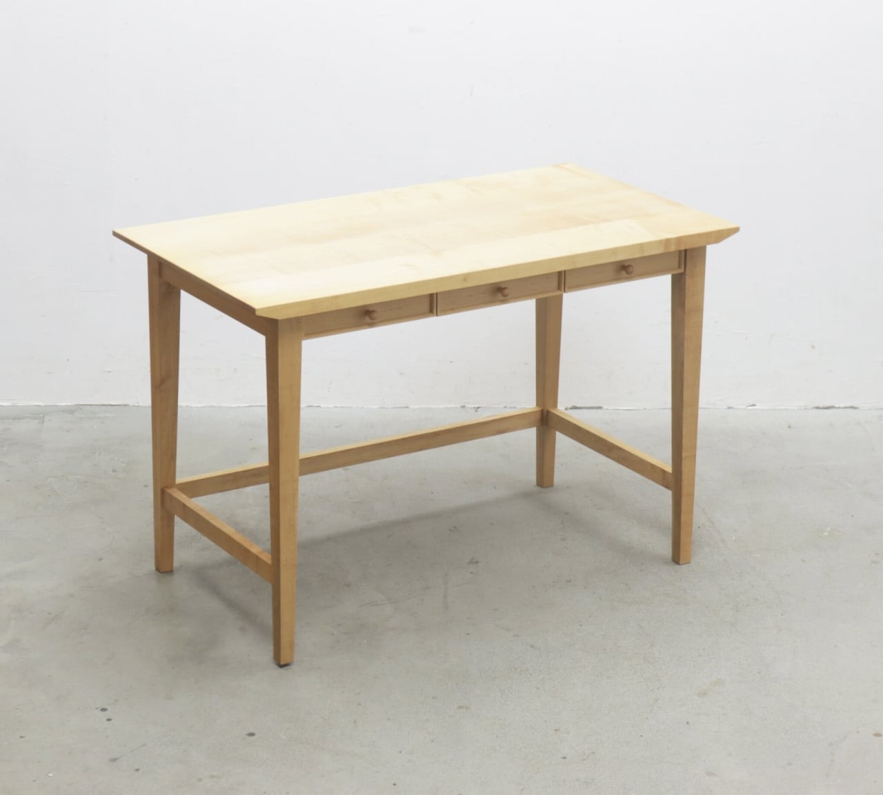 図工机　図工室　机　テーブル　作業机　レトロ 図工・美術室用机 ED-T型 | 美術出版エデュケーショナル | 図工・美術