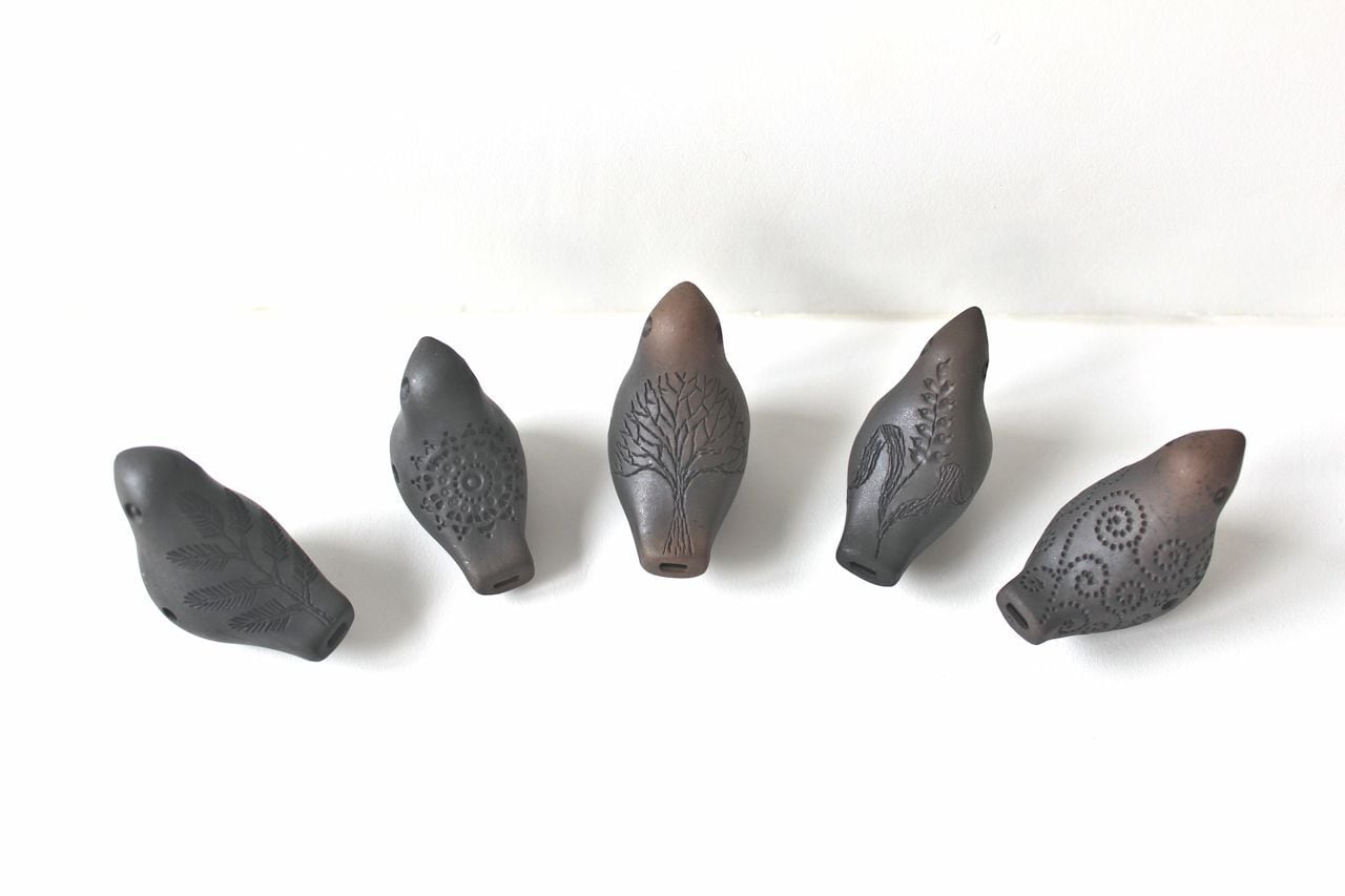 陶製鳥笛 小鳥 B | ラトビア雑貨専門店 SUBARU