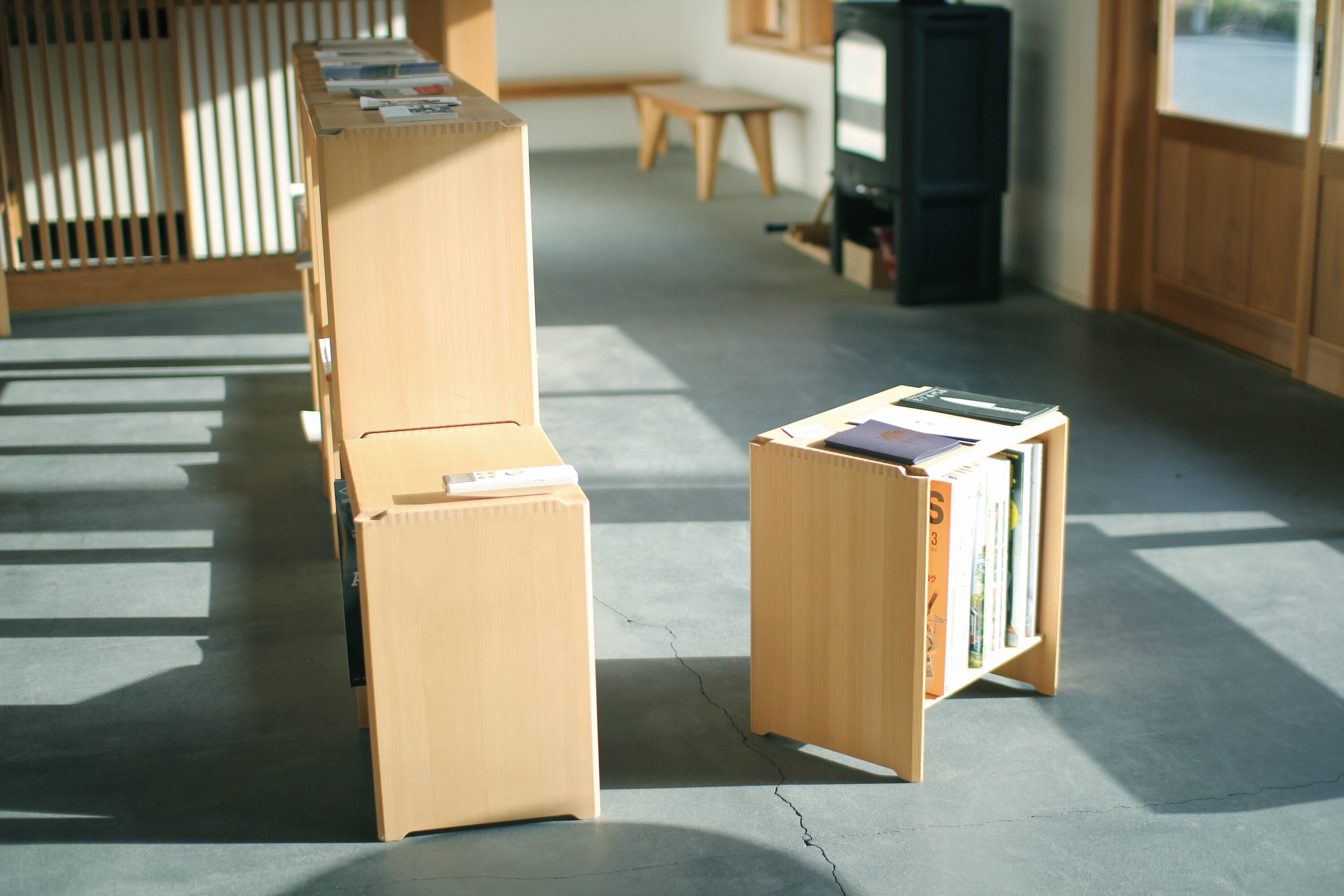 book stool(1脚1STOOL)Shipping wit book stool(1脚/1STOOL) | tumi-isi オフィシャルストア-全国