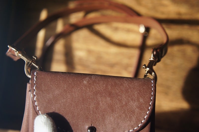 【送料無料】マヤベリーのアコーディオンミニポーチ【ダークブラウン】 送料無料】マヤベリーのアコーディオンミニポーチ【ダーク