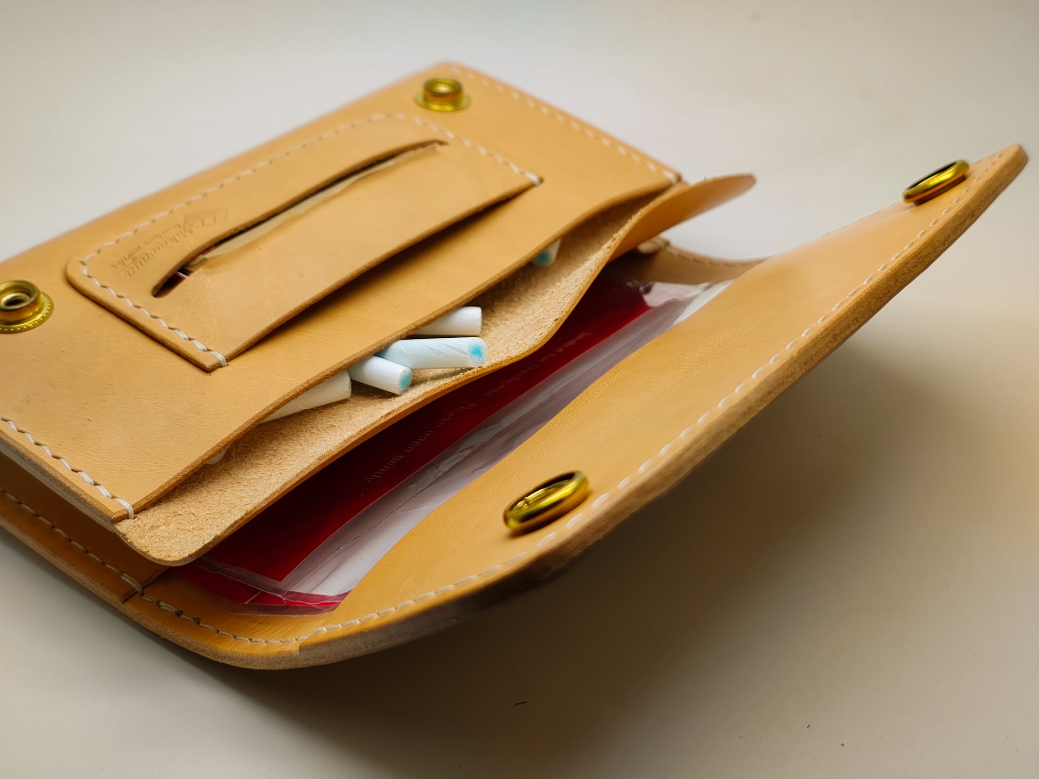 シャグポーチ 手巻きタバコポーチ | mikawaya leather works