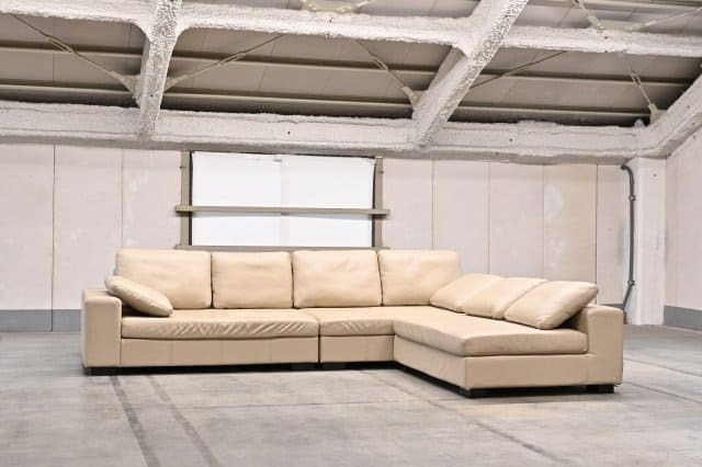 moda en casa/モーダ・エン・カーサ 107万「GLOBE M+X+I sofa」本革 ライトベージュ セパレートソファ 片アーム アームレス モダン【中古家具/中古インテリア/USED家具ユーズド家具/リサイクル】