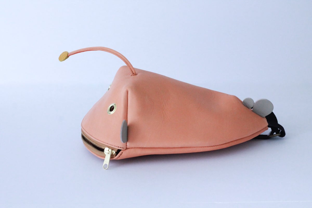 かばんばか　チョウチンアンコウ　ショルダーバッグ　ボディバッグ 2025年12月11日20時再販予定】チョウチンアンコウバッグ