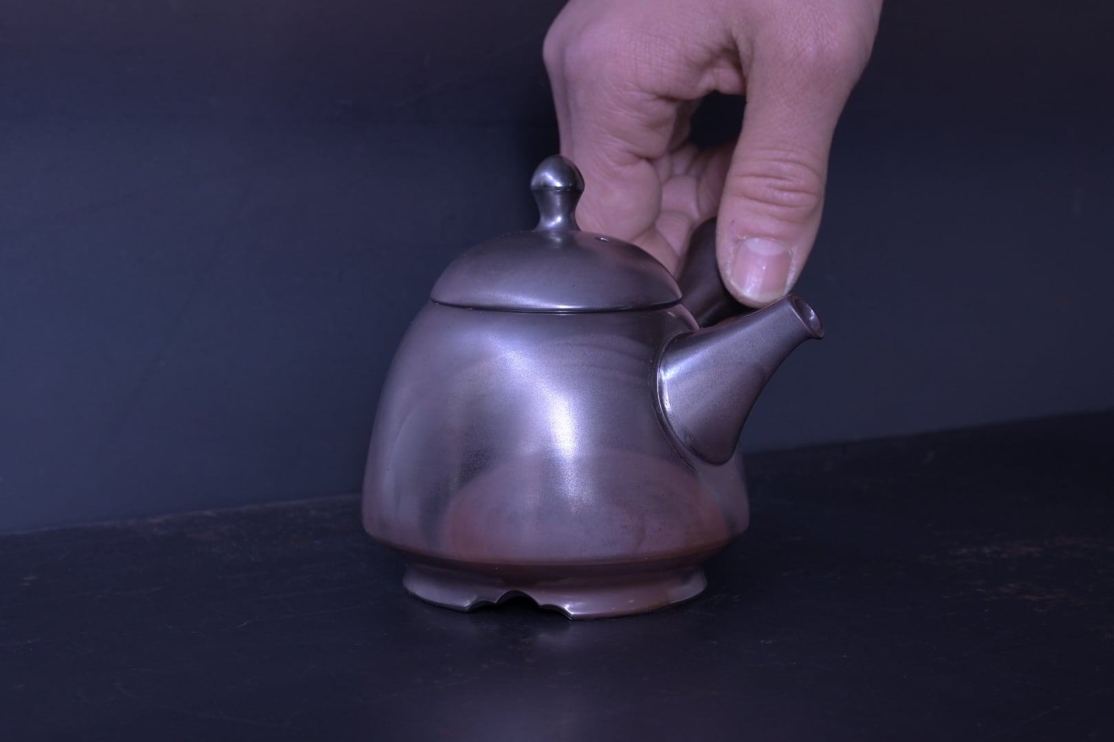 吉川雪堂造、常滑焼　朱泥　急須　茶道具　茶器 Amazon.co.jp: 常滑名工 吉川雪堂 壷堂作 朱泥急須 毛利元就 百万一心