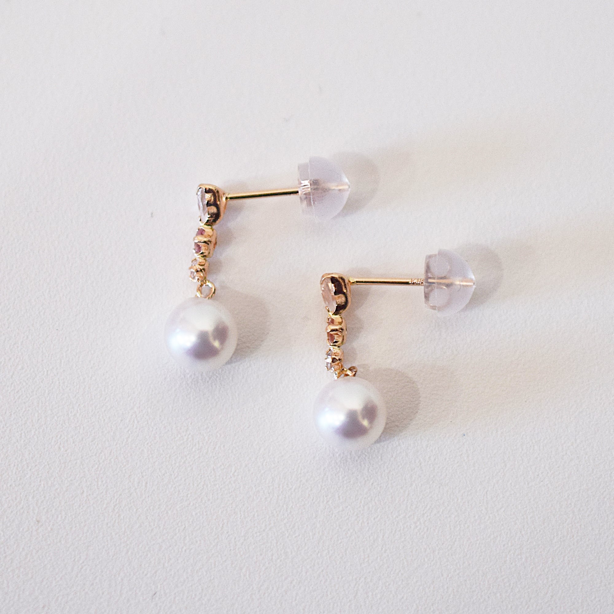 pearl638］5.5mm - 6mm ホワイトピンク 半貴石 ピアス あこや真珠