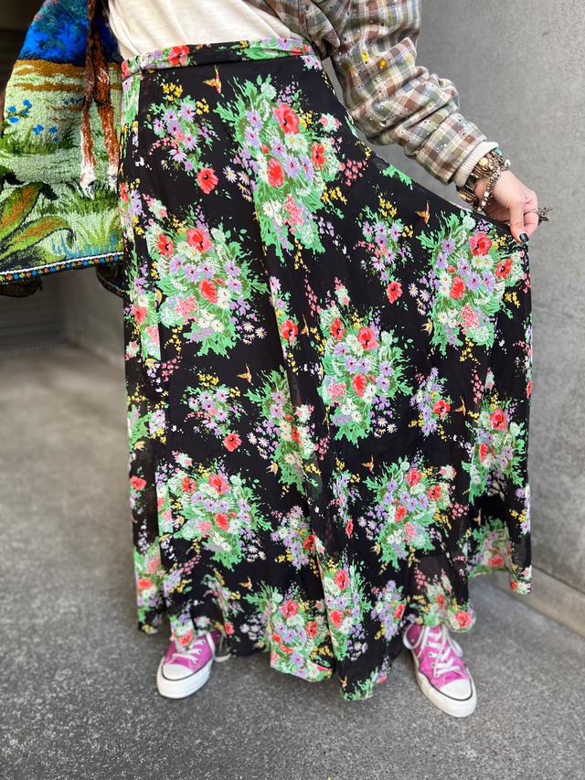 70s Euro black floral × bird long skirt