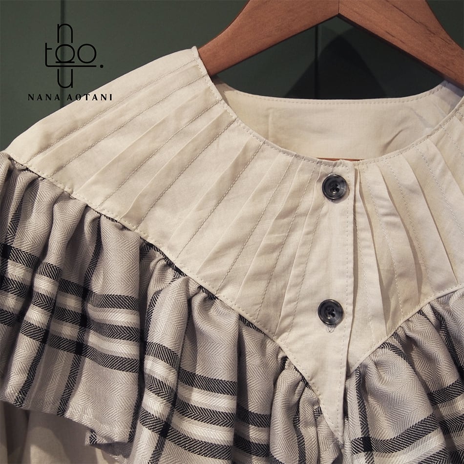 アメノチハレ　ラウンドフリルカラーピンタックブラウス　新品！ Machine-washable】ラウンドフリルカラーピンタックブラウス – Ame no