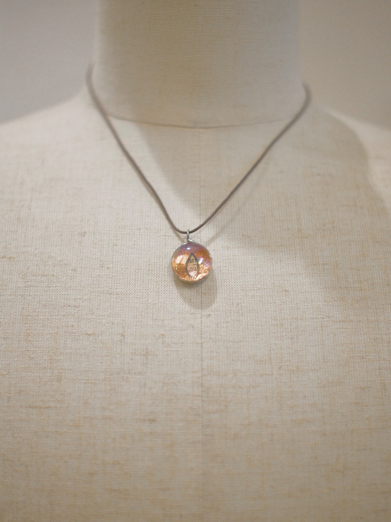 Drop Pendant Necklace / ORANGE - 1