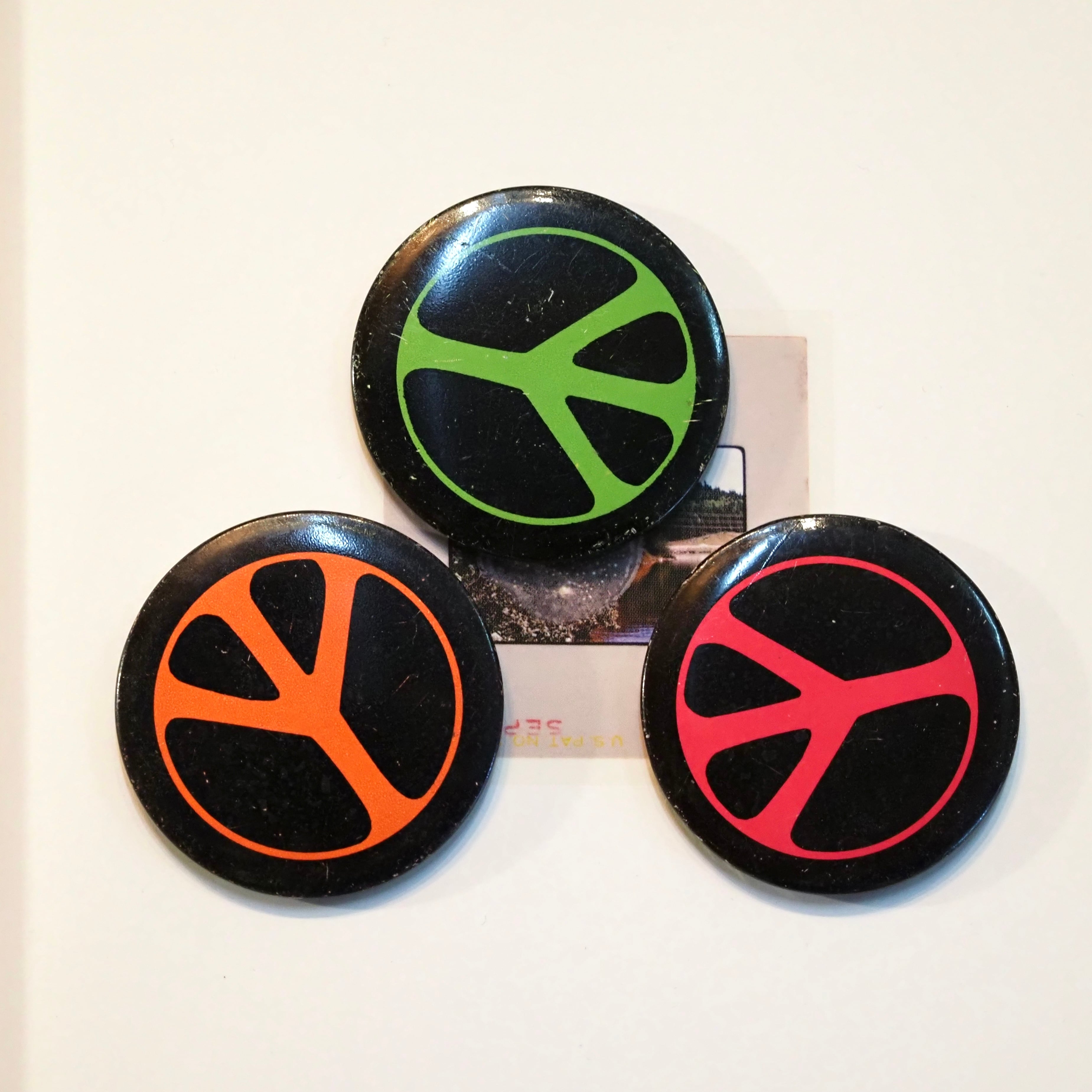 60's〜 PEACE Sign Pinback Buttons Boho ピースマーク 缶バッジ
