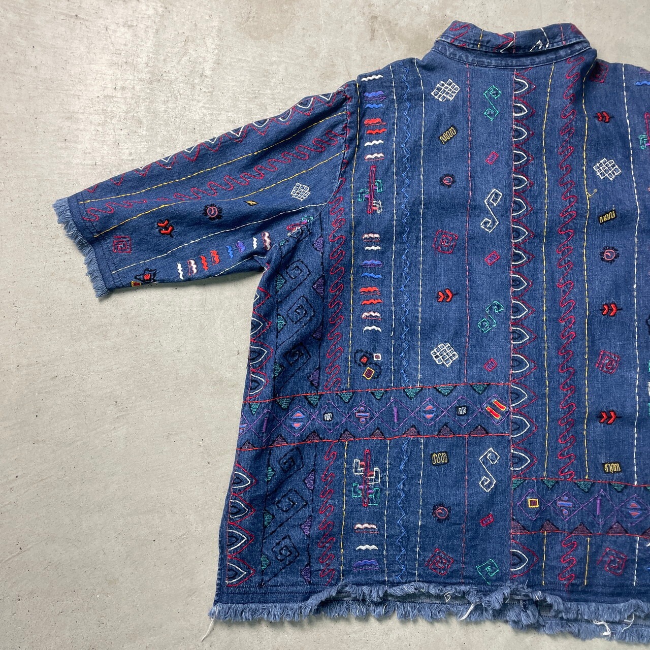 Liz&Me デニムジャケット デニムシャツ 刺繍デザイン 総柄 レディース 