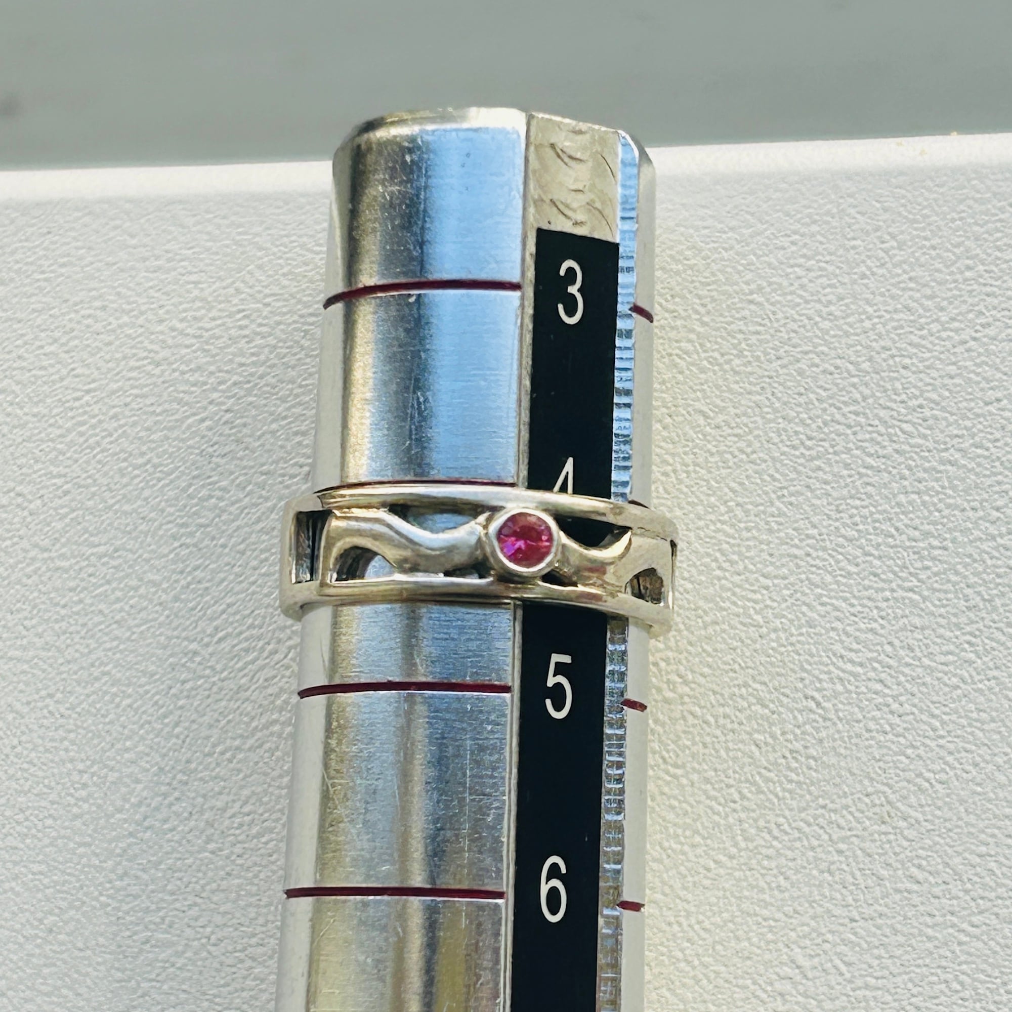 4号】シルバー925 Pinkストーンピンキーリング | Milo Antiques & Vintage