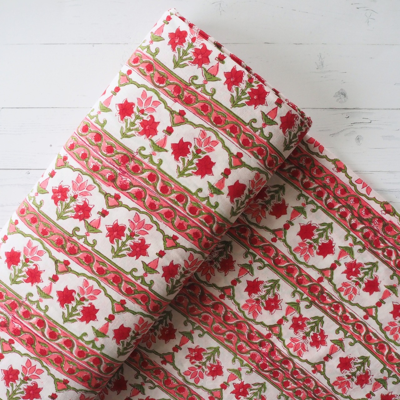 ブロックプリント生地【50cm単位】インド綿 ストライプ柄 白×赤×ピンク #27061-RD3