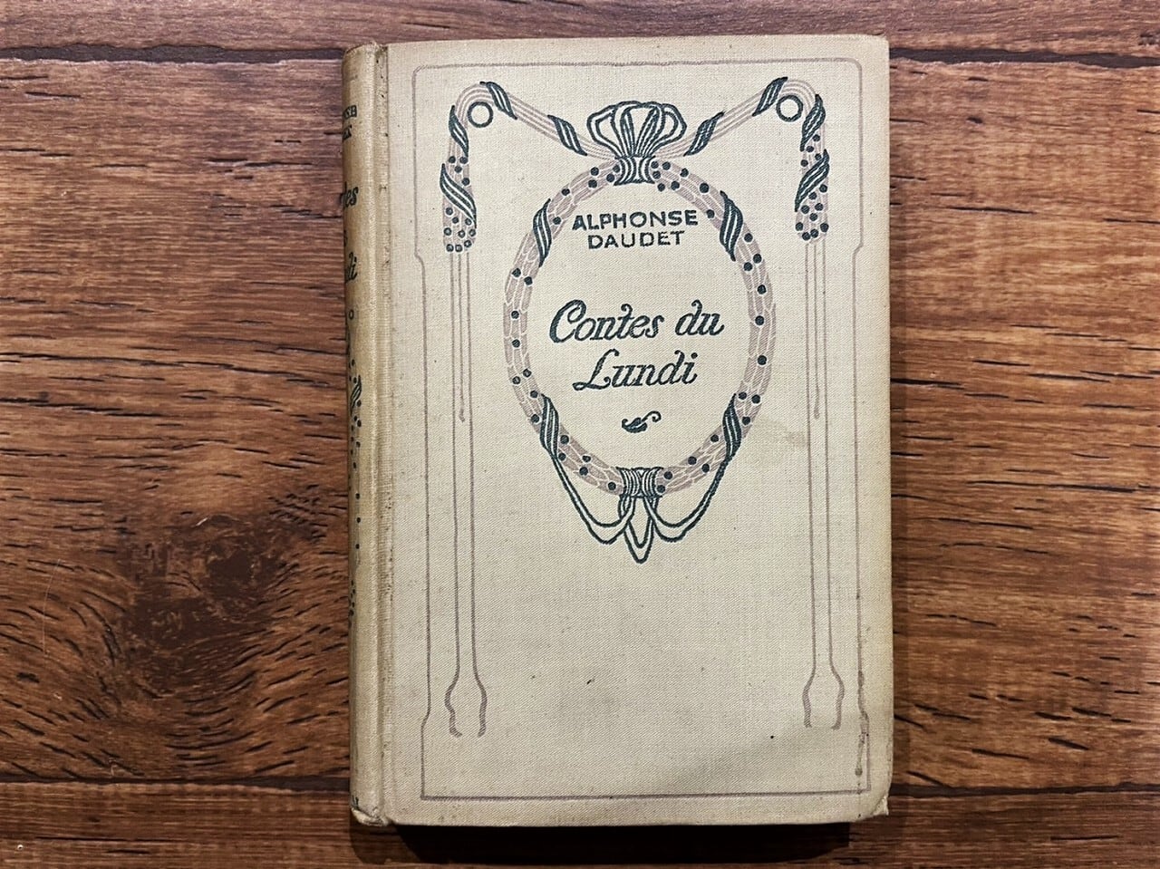 【CV509】 Contes Du Lundi / display book