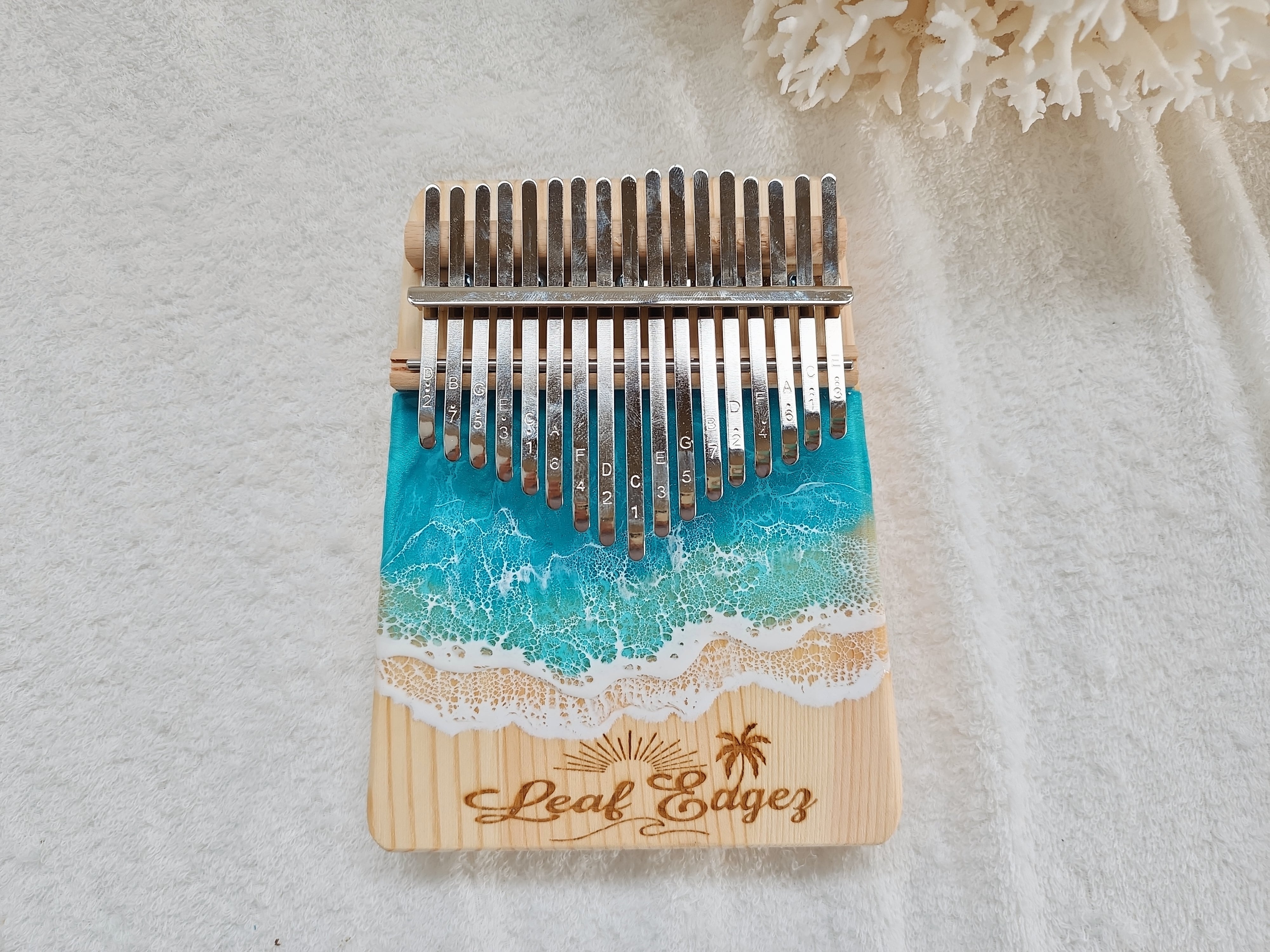 182.オーシャンレジンアート カリンバ