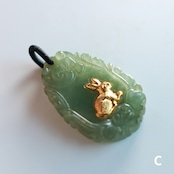 24金のうさぎが宙にういているような高級感あり Rabbit K24G (S)翡翠ペンダントトップ A貨翡翠  jd_pt1198_CD