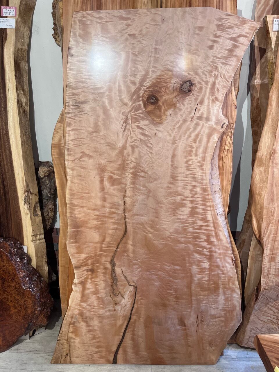 栃（トチ）_1890-1920×970-780-890×54_浅草本店_テーブル天板/一枚板