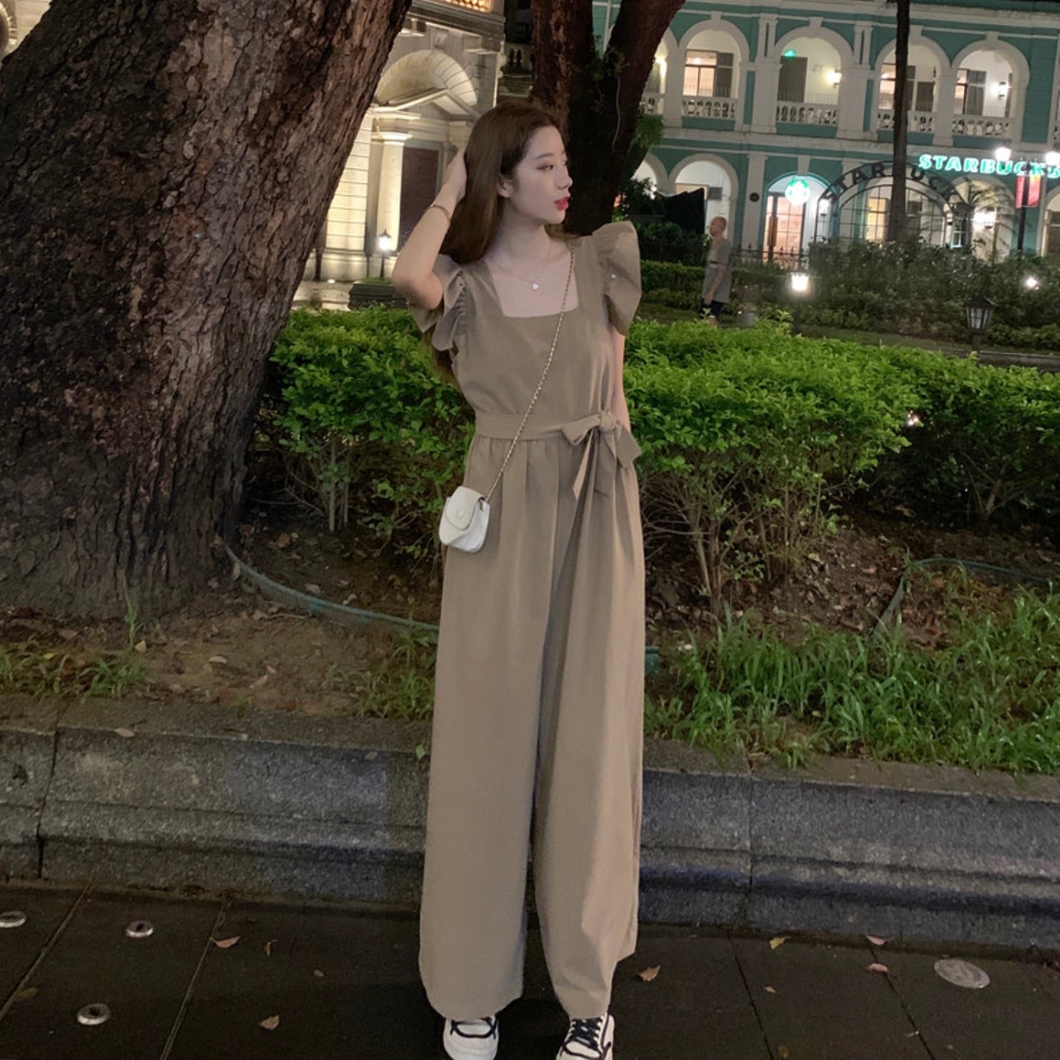 送料無料 大人ガーリー コーデ サロペット ジャンプスーツ オールインワン ボトムス ゆったり つなぎ フリル リボン きれいめ Lamitte Deco トレンド 韓国ファッション ショップ Base店