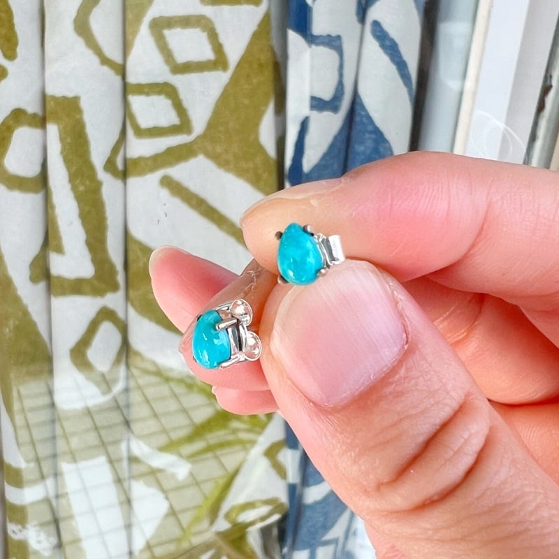 アリゾナ ターコイズ ドロップ 爪 スタッド ピアス 小さめピアス Small