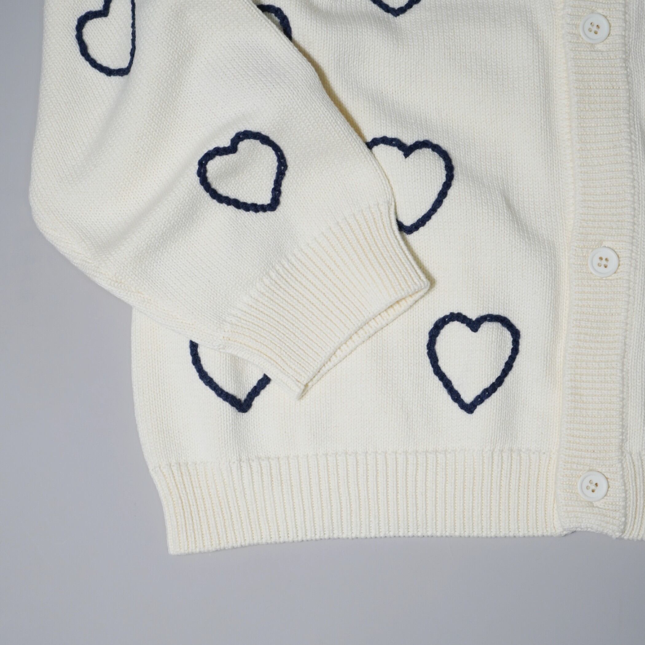 CC HAPPY HEARTFULL CARDIGAN -WHITE- | ChahChah | 公式通販サイト