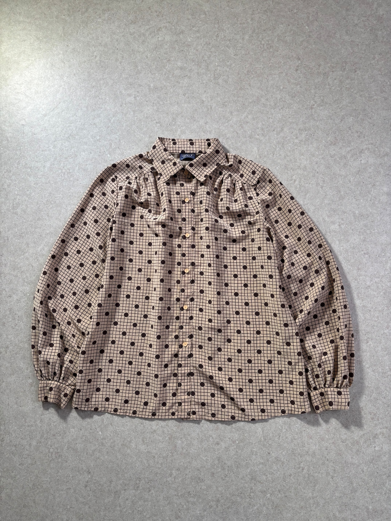 Dot shirt