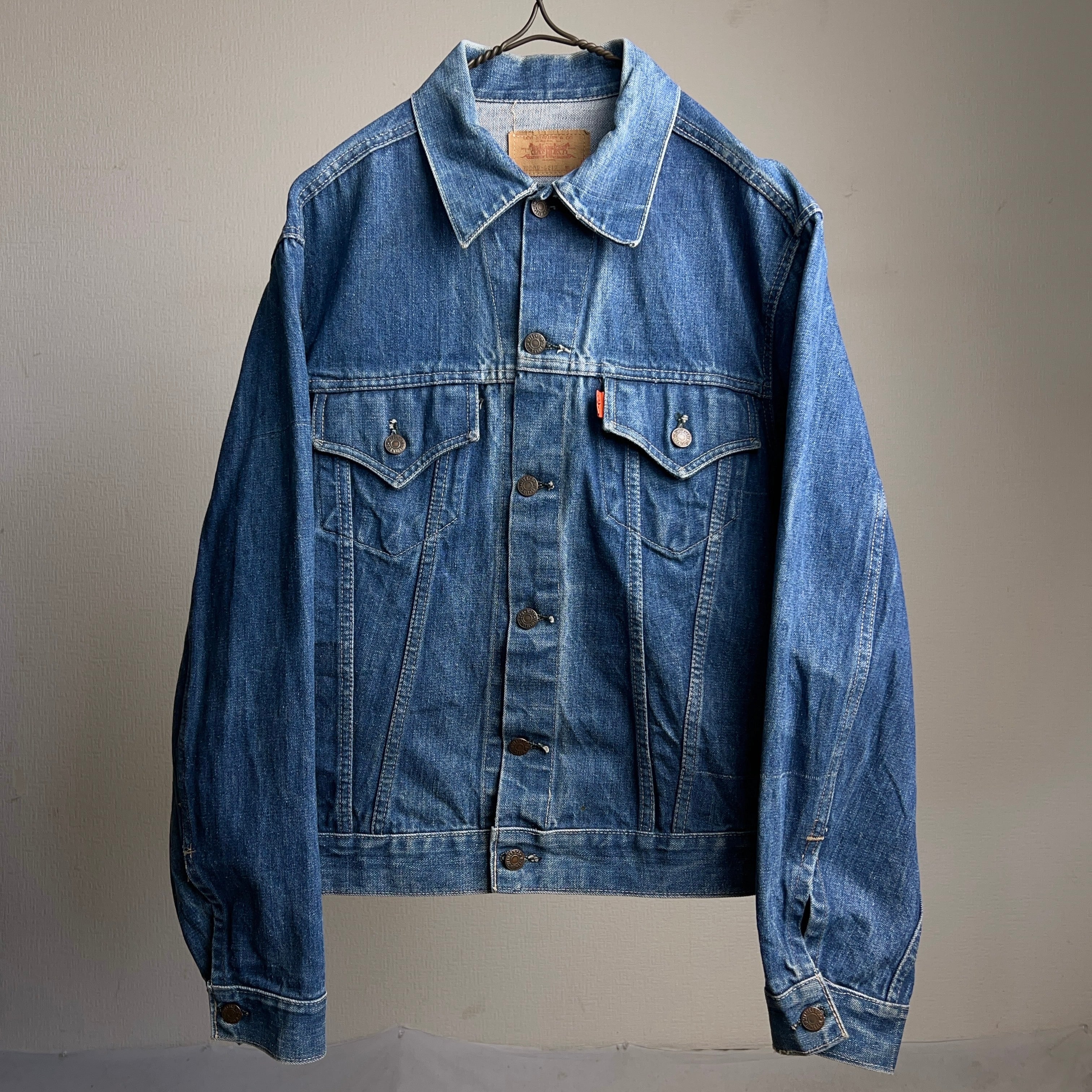 希少 70's Levi's 70505-0217 Denim Jacket SIZE 44 333工場 オレンジタブ 70年代 リーバイス  デニムジャケット 縦落ち ユーロ 3rd 4th イエローステッチ【1000A1221】【送料無料】