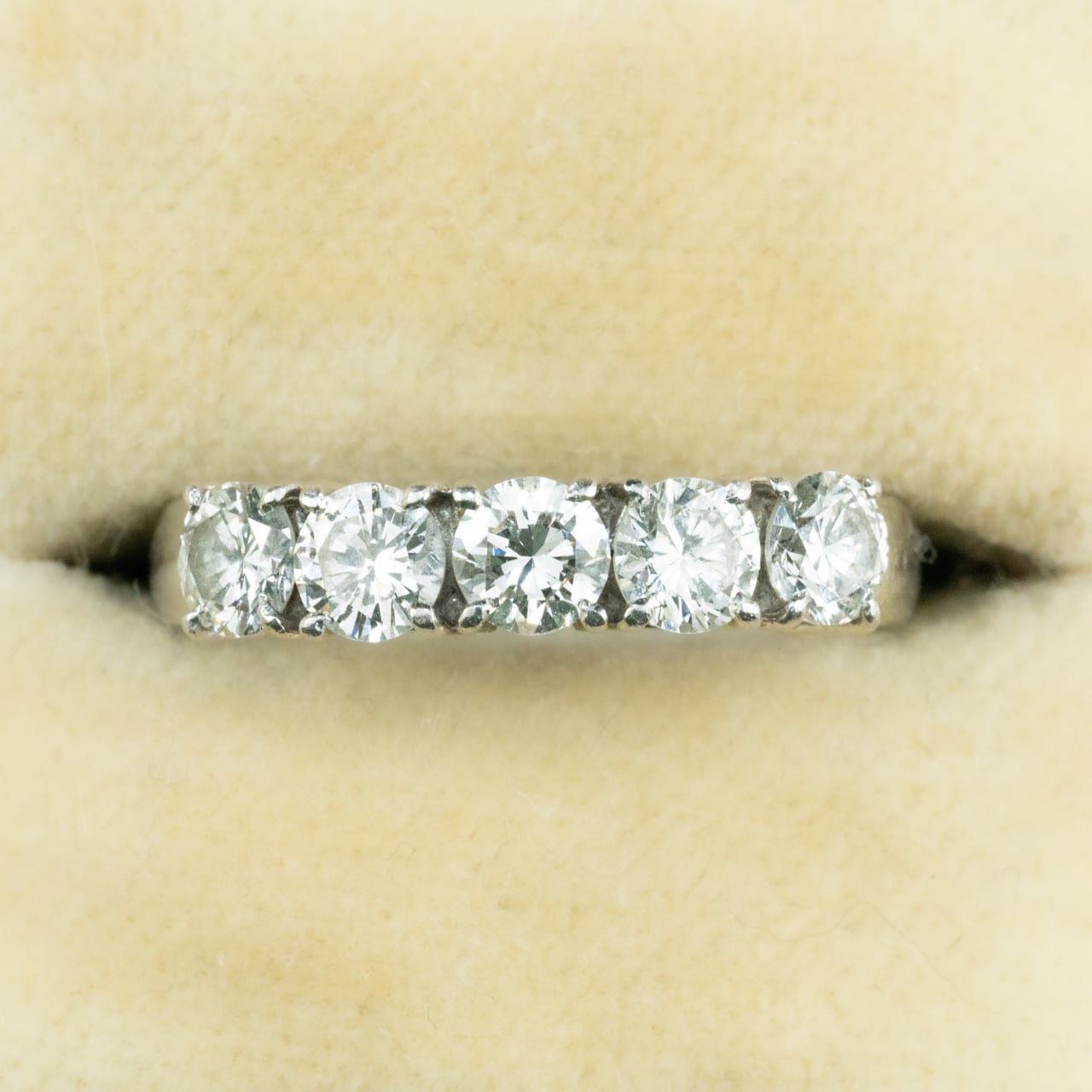 【日本の作品】昭和レトロ 一文字 デザイン ヴィンテージリング Pt900 ダイヤモンド 5石 1.06ct MR00761