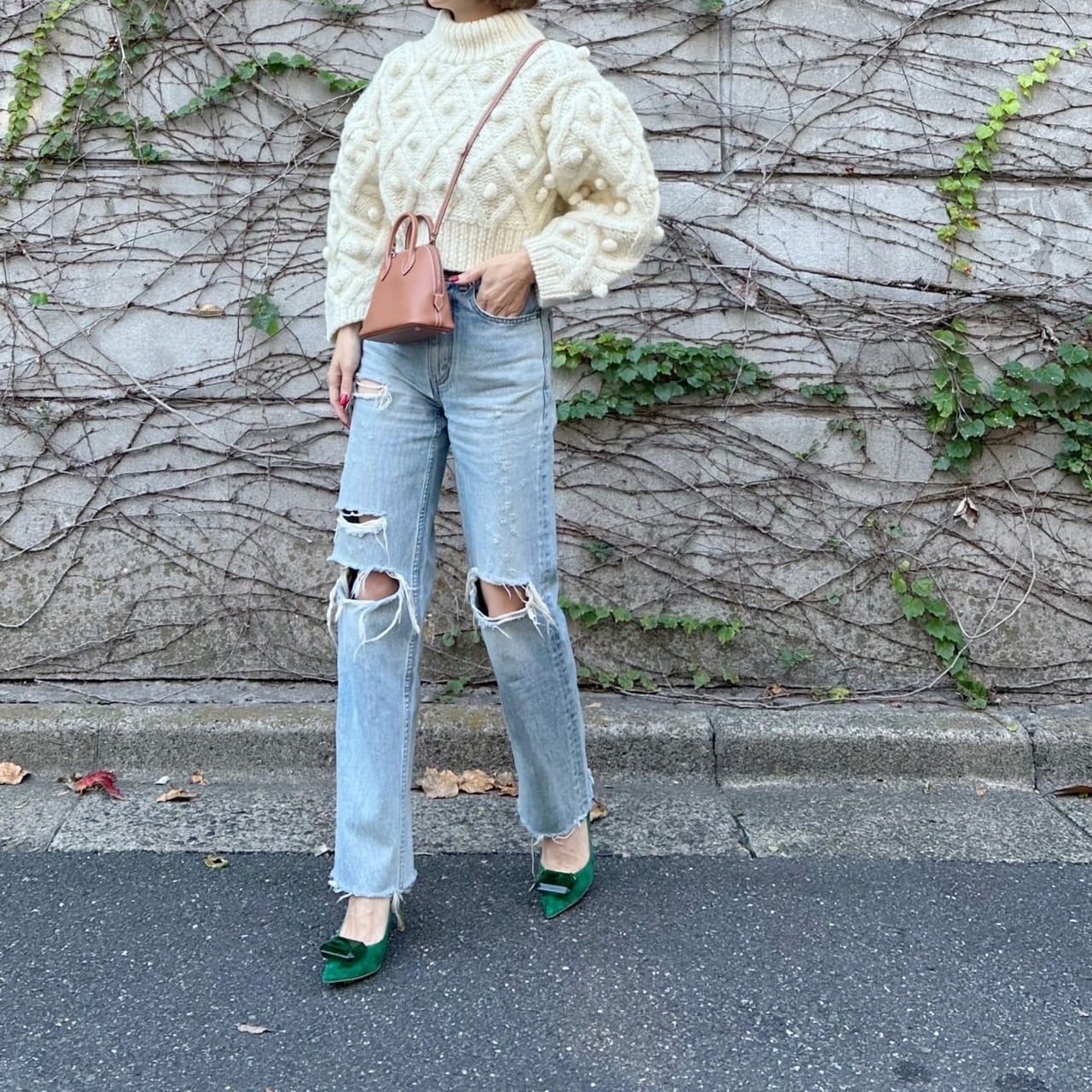 手編みポンポンタートルニット Maxim ホワイト | Cygne 