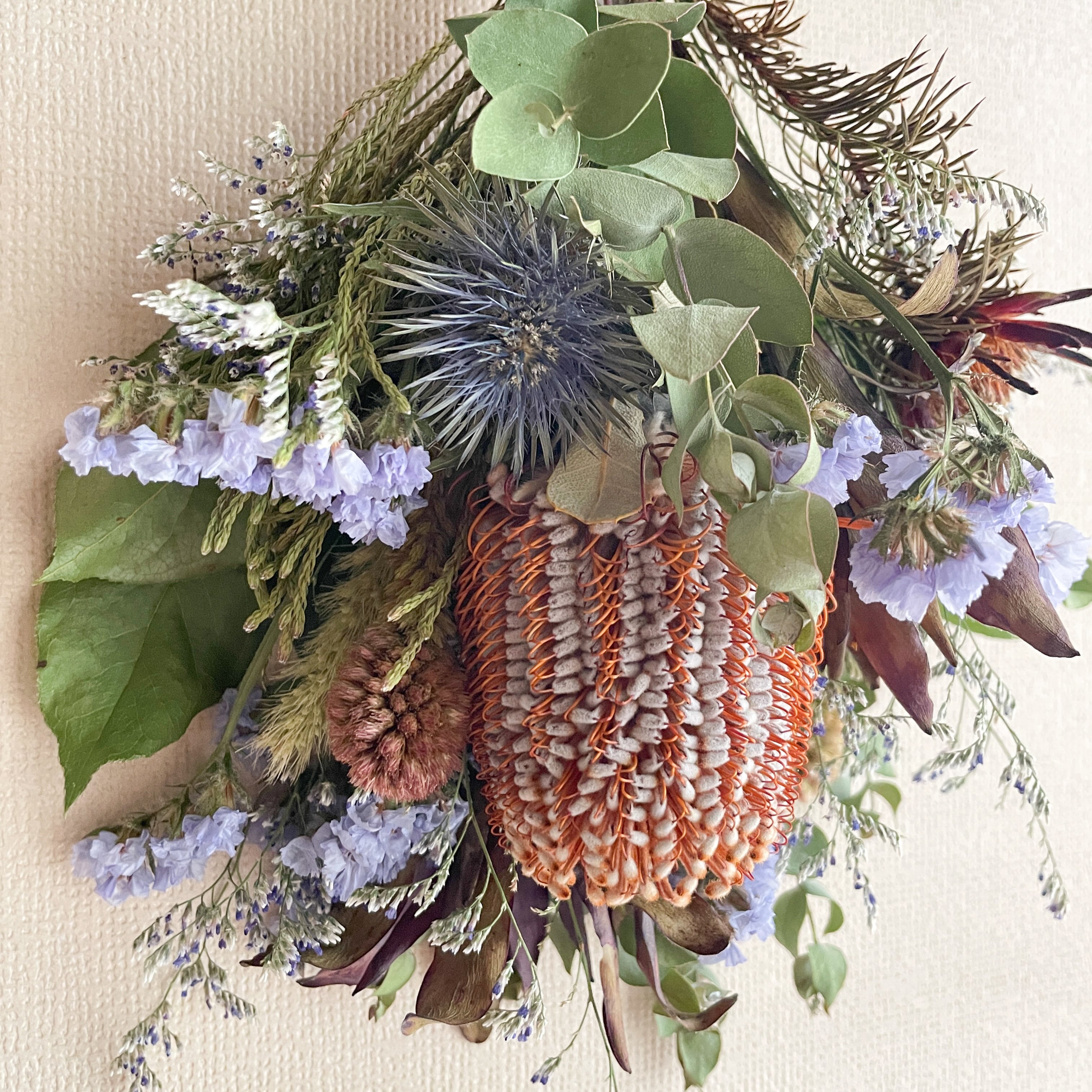 バンクシアとワイルドフラワーのスワッグ アンティーク ドライフラワー  