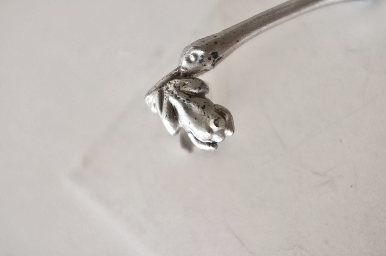 30s フランス 黙想する動物たちとアールデコ的カトラリーレスト 鷺さんと蛙さんb アンティーク