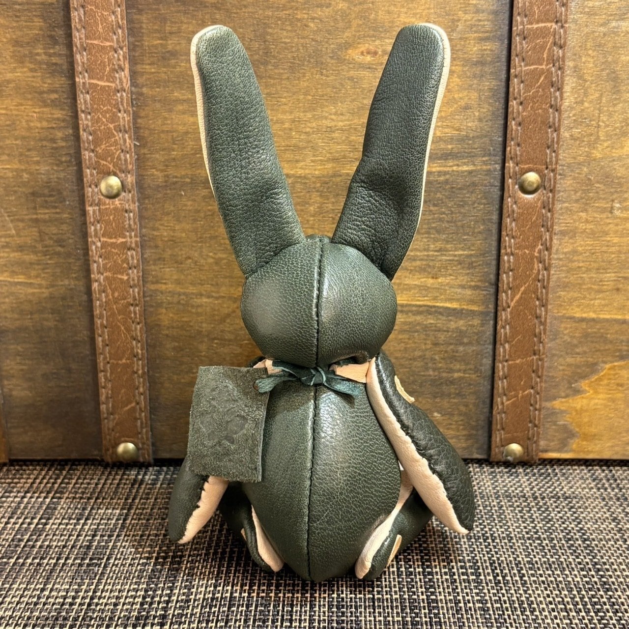 【ジビエレザー鹿革】ベルラビ★マイスターの手作り「ベルズラビット」ダークグリーン＆ナチュラル　写真の1点販売です