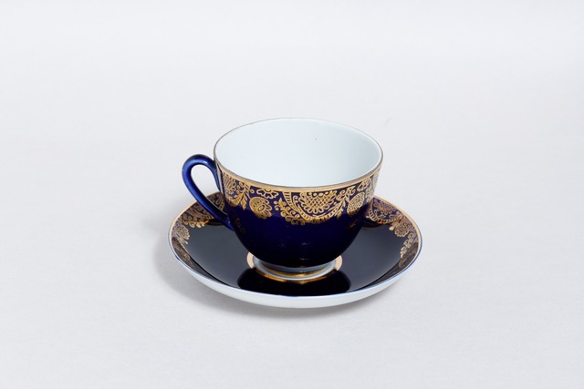 ヴィンテージ  ロモノーソフ「夜・レース」インペリアル カップ&ソーサー  レーニングラード磁器工場  旧ソ連  0503