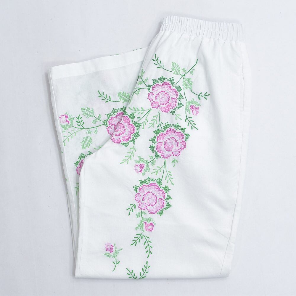 Remakeリメイク 再構築 パッチワーク&フラワー刺繍 デザイン ルーズシルエット イージーパンツ ホワイト 古着 裏地付き レディースW 72~102cm