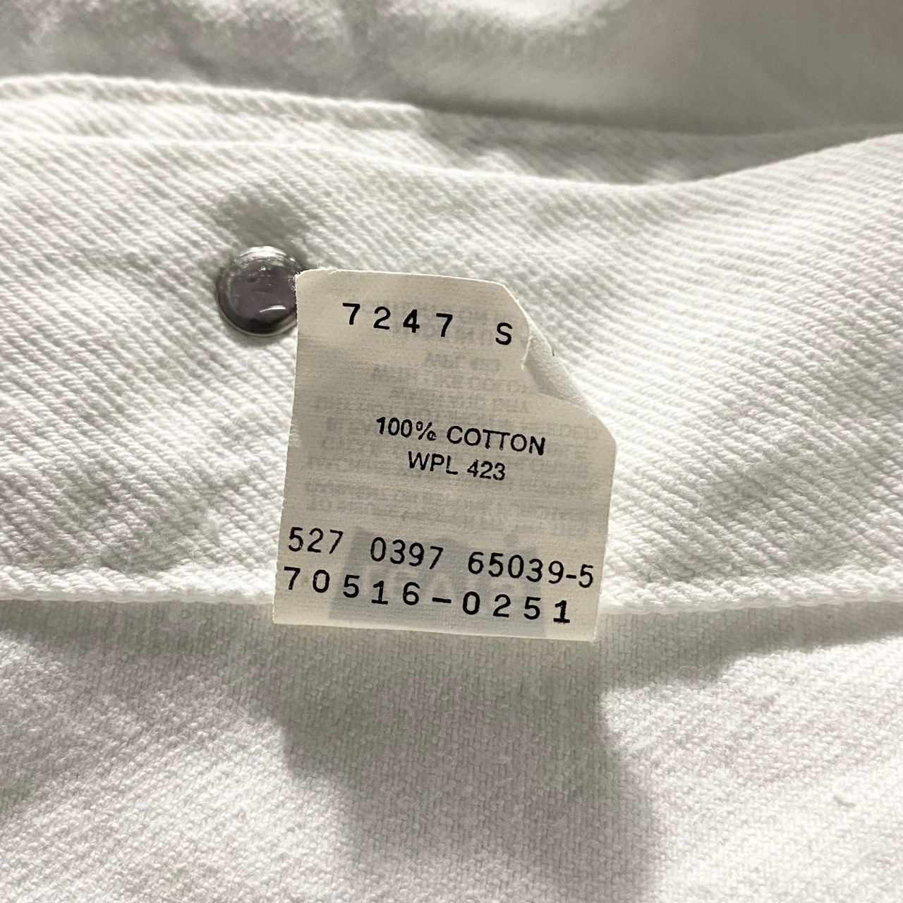 vintage 1990’s LEVI’S 70516 white denim jacket