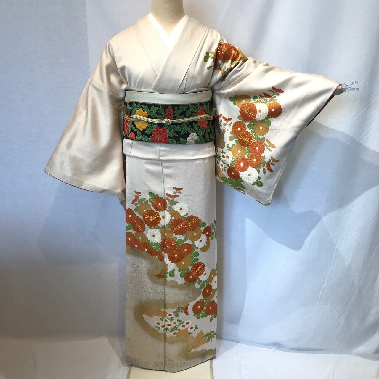 高身長オフ白金糸訪問着1576 | リサイクル着物と着物ジャケットLa遇 