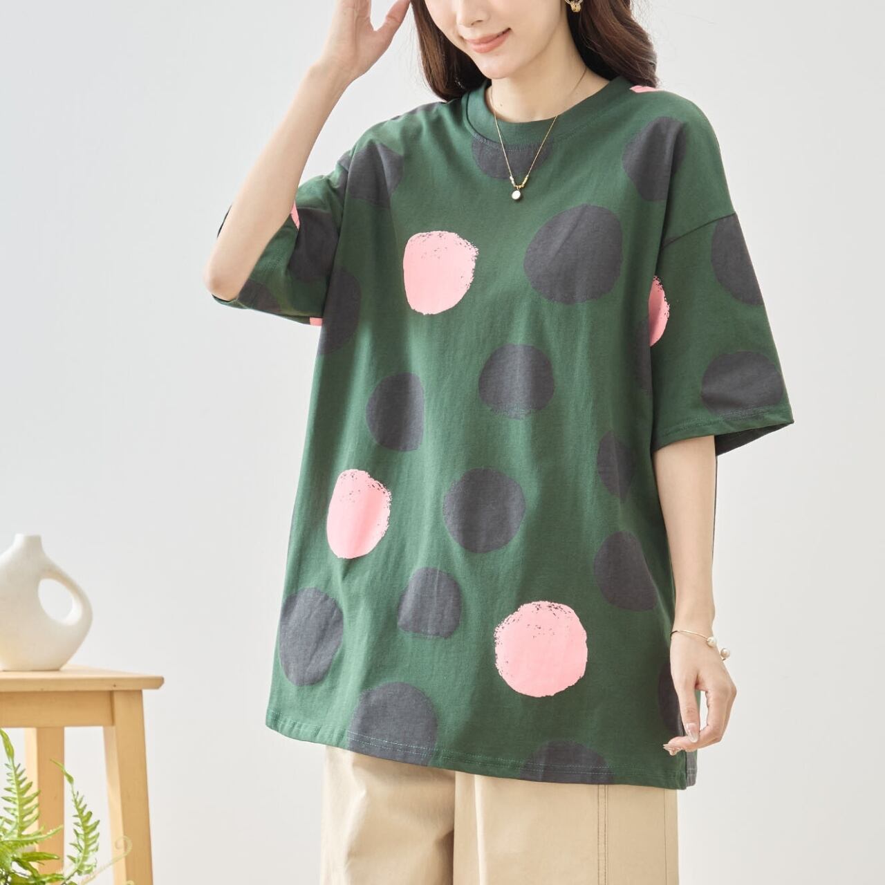 新作][TRUBE]ドット柄プリントTシャツ 半袖 五分袖 水玉 ラウンド