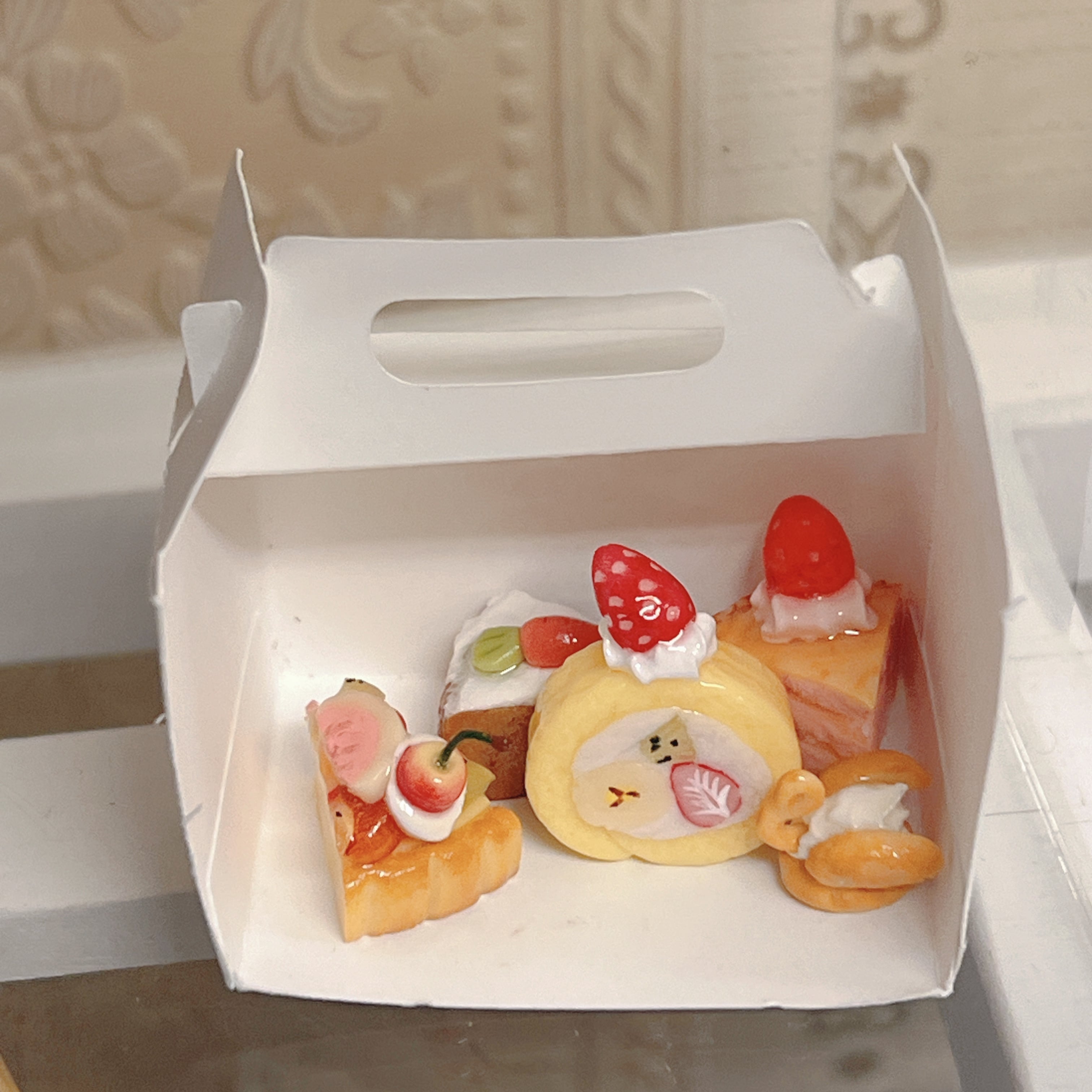 ミニチュアケーキ5個セット◇有野だもの◇ハンドメイド（ランダム