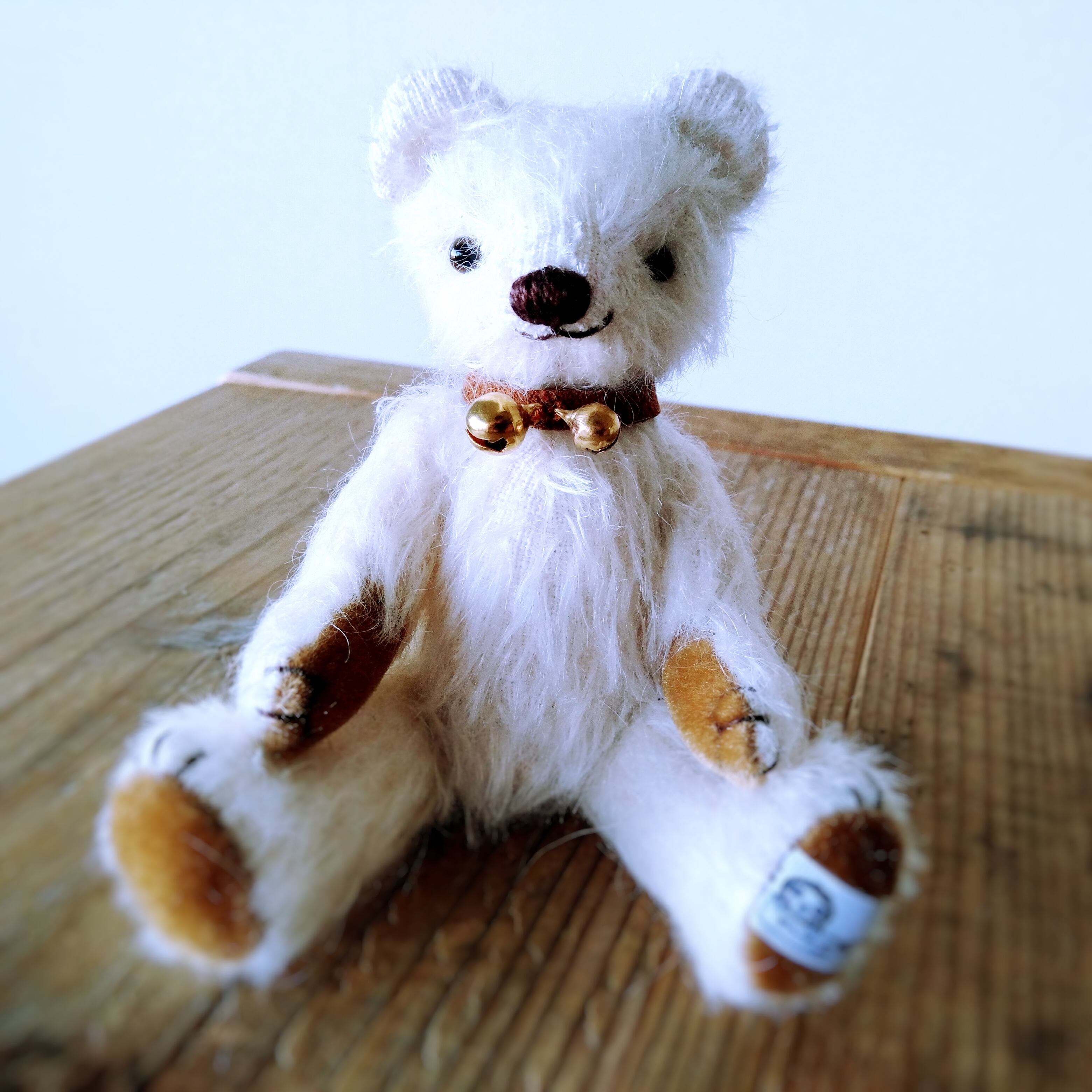 ハンドメイド】バッグチャームにもなる小さなテディベア_13cm