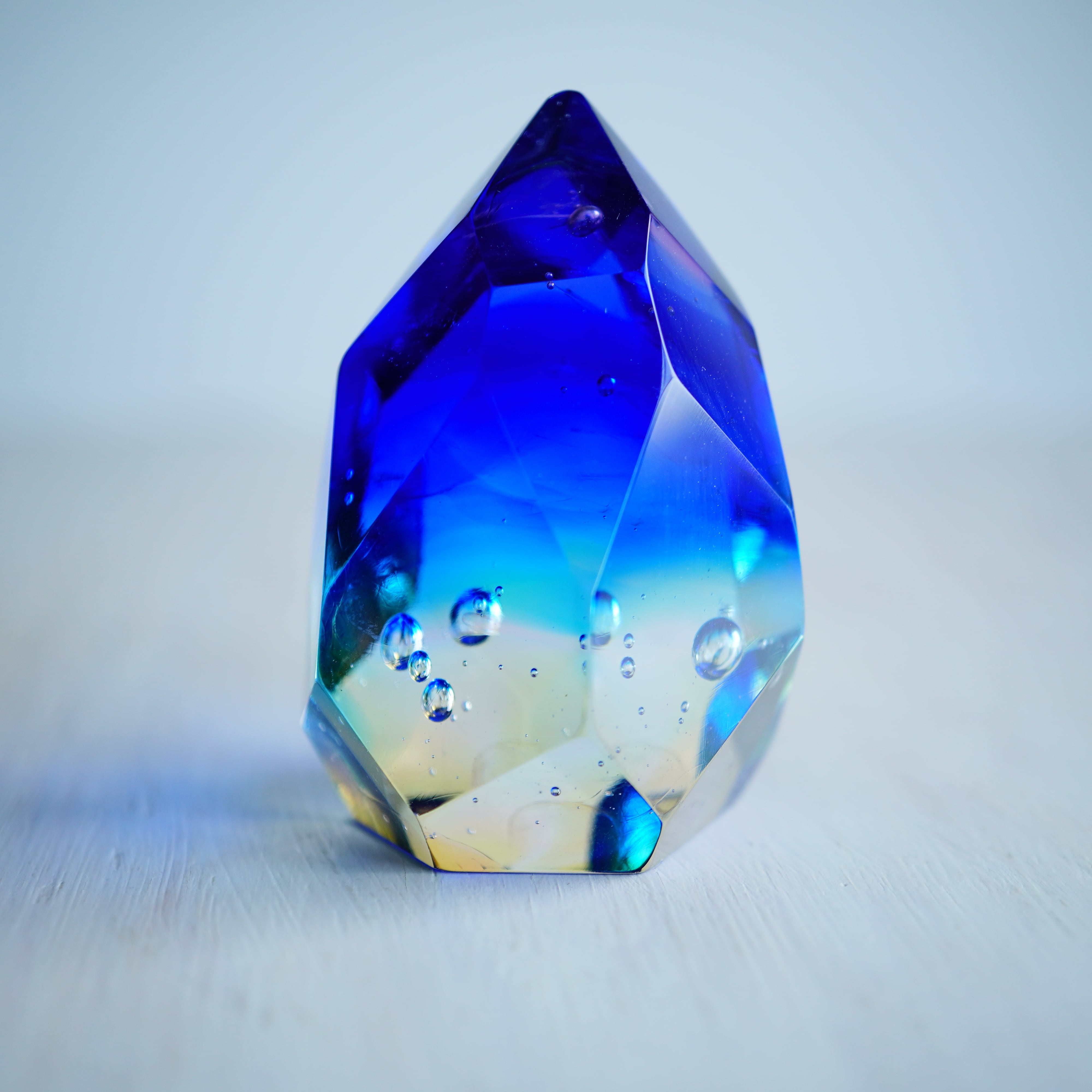 No.1296 空想鉱石硝子 『紺明空・柱状結晶』