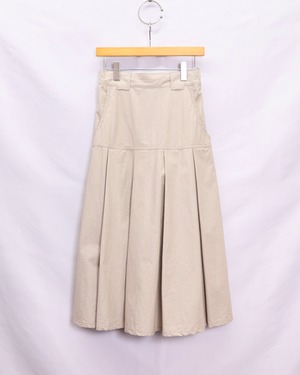 【MANON】LIP CLOTH FLARE TUCK SKIRT / BEIGE