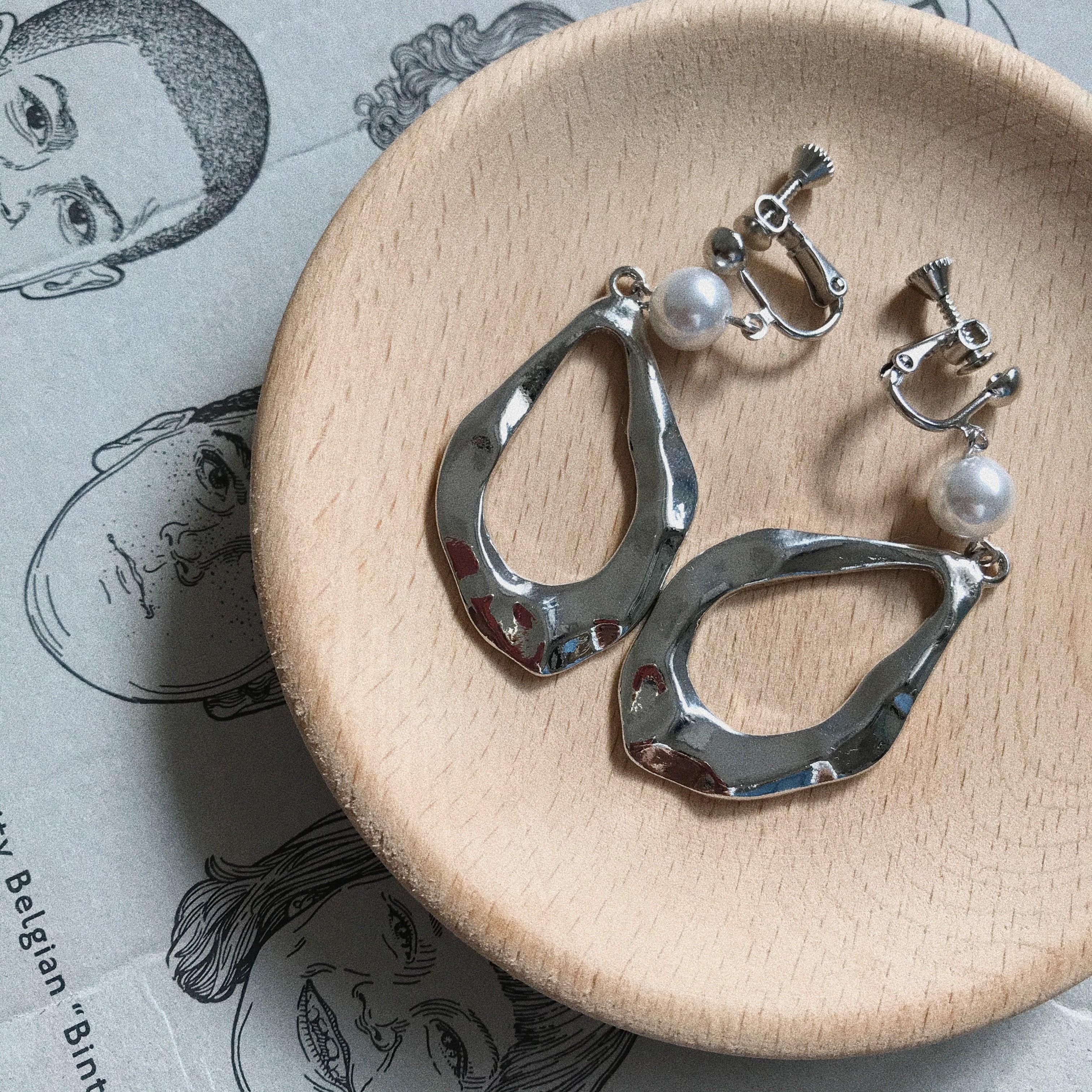 silver perl earring (ハンドメイド　イヤリング　パール　シルバーアクセサリー　アクセサリー)