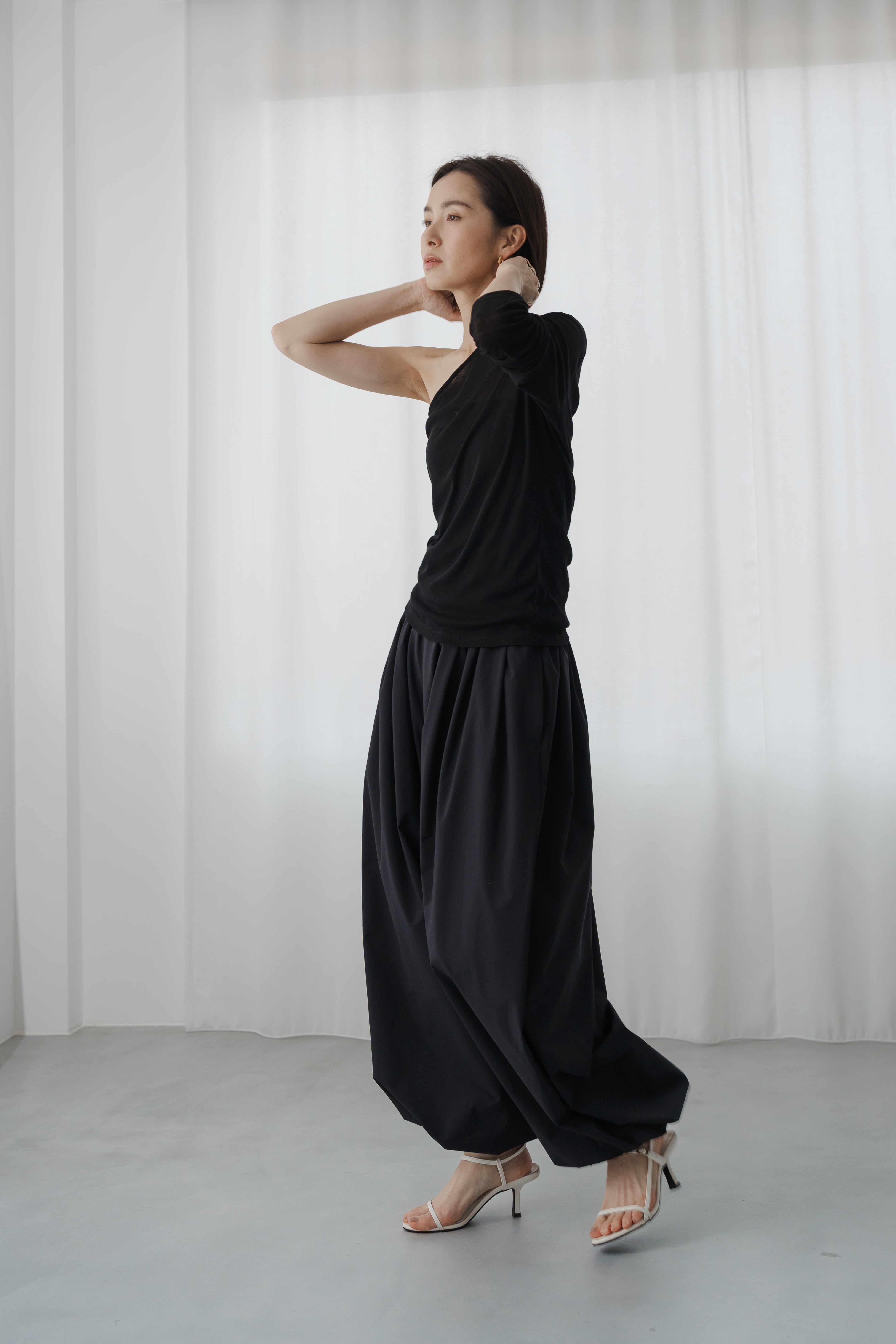sheer balloon pants(black)ご注文から一週間前後で発送 | roughlow